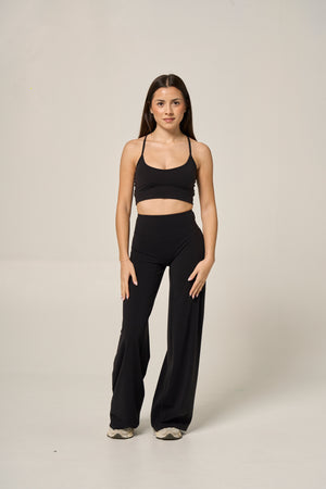 SIGNATURE STRAIGHT LEG PANTS (PETITE) - BLACK