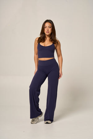 SIGNATURE STRAIGHT LEG PANTS (REG) - NAVY