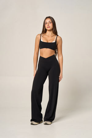 CROSS OVER STRAIGHT LEG (TALL) - BLACK