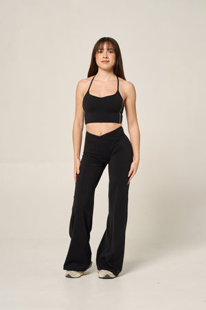 CROSS OVER STRAIGHT LEG (PETITE) - BLACK